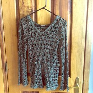 Women’s long sleeved daytrip brand poncho